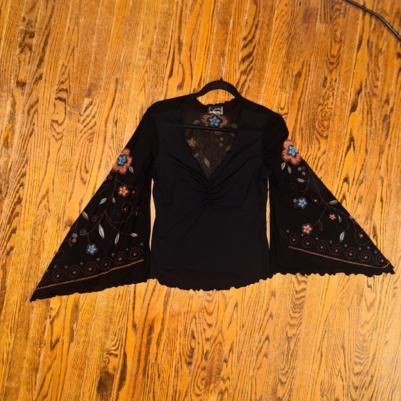 Y2K Dynamite Black sheer panel Blouse with Colorful Floral Sleeves - size S - Picture 3 of 9